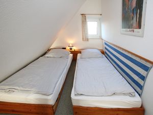 23966880-Ferienwohnung-3-Wyk auf Föhr-300x225-4