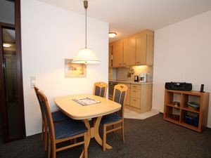 23966898-Ferienwohnung-4-Wyk auf Föhr-300x225-5