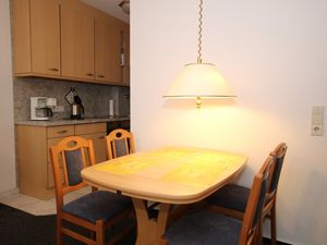 23966895-Ferienwohnung-4-Wyk auf Föhr-300x225-5