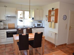 23966902-Ferienwohnung-4-Wyk auf Föhr-300x225-4