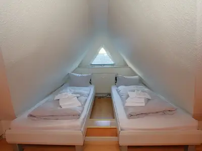 Schlafzimmer mit 2 Einzelbetten