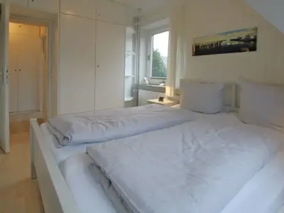 großer Kleiderschrank