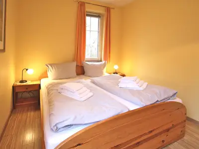 gemütliches Doppelbett