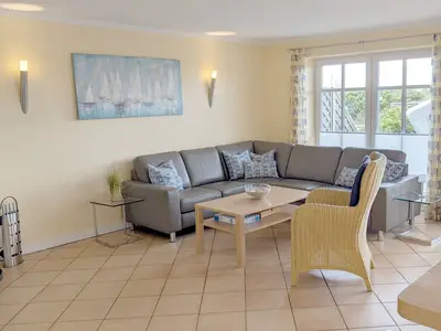 Sitzecke mit Ledercouch