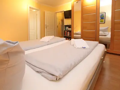Schlafzimmer 1 im EG