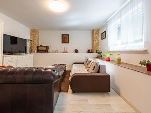 23765181-Ferienwohnung-2-Zadar-300x225-3