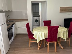 23925633-Ferienwohnung-3-Zadar-300x225-4