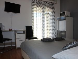 22455771-Ferienwohnung-2-Zadar-300x225-1