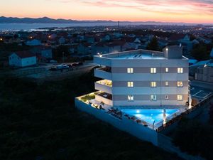 23151227-Ferienwohnung-2-Zadar-300x225-4