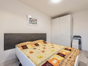 23690724-Ferienwohnung-4-Zadar-300x225-3