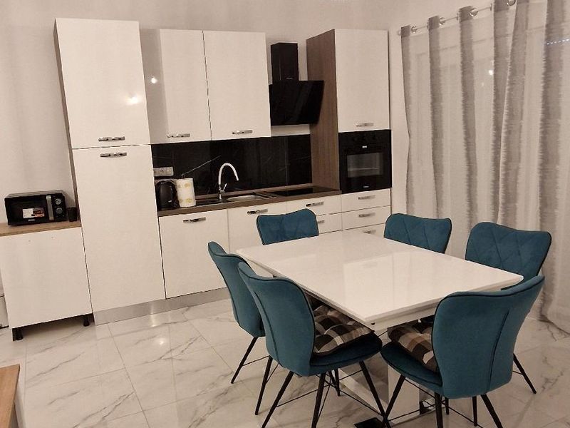 23995004-Ferienwohnung-5-Zadar-800x600-1