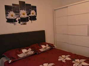 23698638-Ferienwohnung-4-Zadar-300x225-3