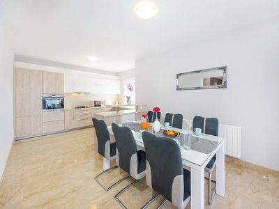 Ferienwohnung für 5 Personen (130 m²) in Zadar 6/10