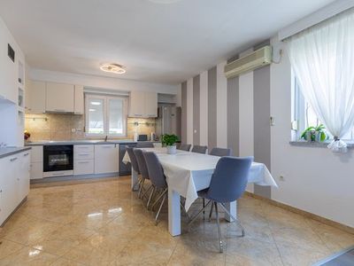 Ferienwohnung für 6 Personen (140 m²) in Zadar 6/10