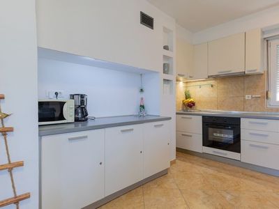 Ferienwohnung für 6 Personen (140 m²) in Zadar 8/10