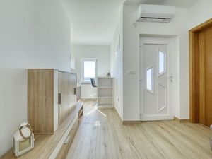 23349797-Ferienwohnung-3-Zadar-300x225-4