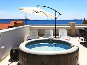 Ferienwohnung für 8 Personen (100 m²) in Zadar