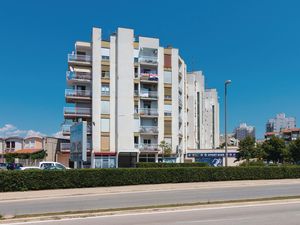 23724149-Ferienwohnung-2-Zadar-300x225-3