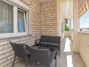 23738262-Ferienwohnung-6-Zadar-300x225-4