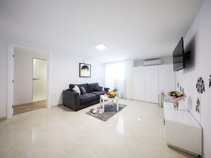 23743463-Ferienwohnung-4-Zadar-300x225-4