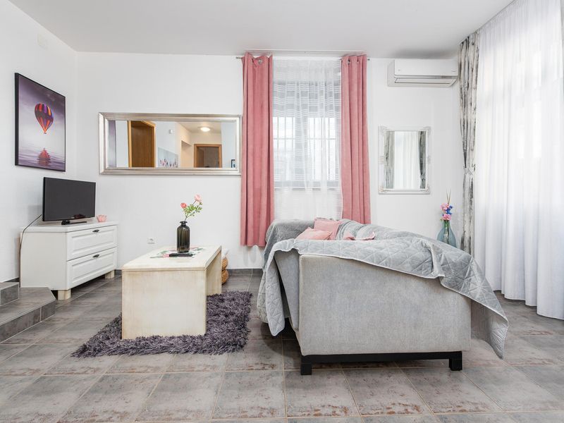 23759902-Ferienwohnung-4-Zadar-800x600-0