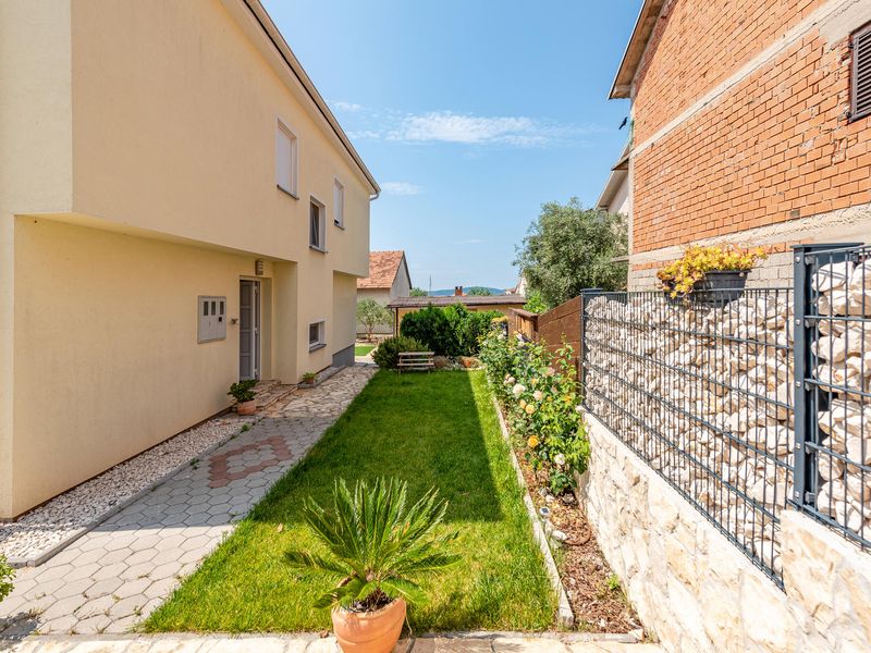 23763968-Ferienwohnung-6-Zadar-800x600-1