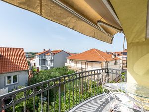 23765180-Ferienwohnung-4-Zadar-300x225-0