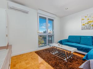 24001664-Ferienwohnung-4-Zadar-300x225-1