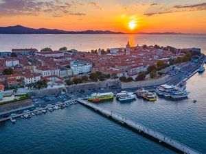 23775888-Ferienwohnung-4-Zadar-300x225-3