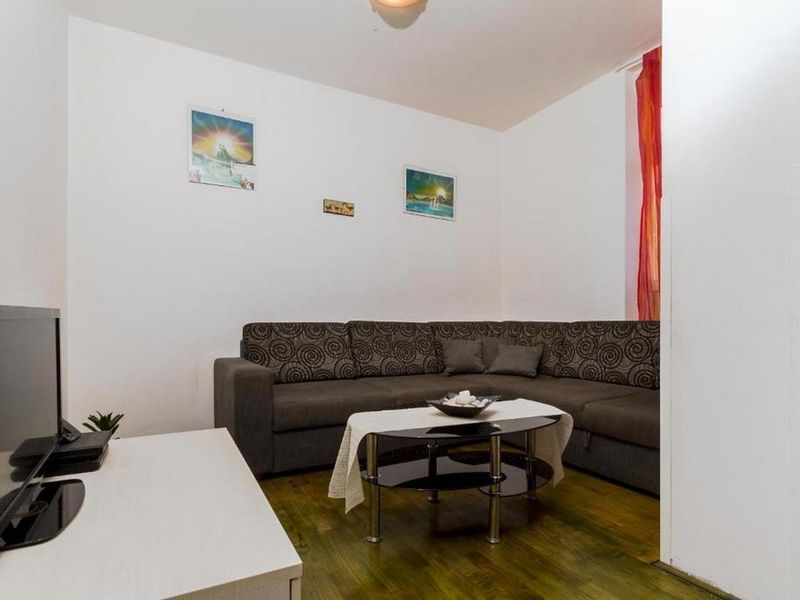 19126654-Ferienwohnung-7-Zadar-800x600-1