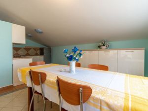 19128096-Ferienwohnung-5-Zadar-300x225-3