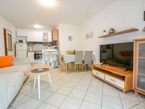 19976771-Ferienwohnung-5-Zadar-300x225-3