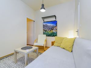 22633571-Ferienwohnung-3-Zadar-300x225-2