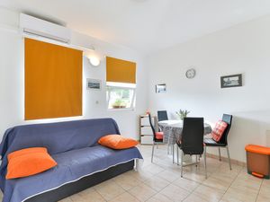 23539266-Ferienwohnung-4-Zadar-300x225-1