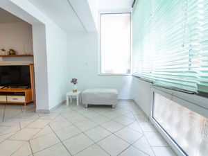 23932345-Ferienwohnung-5-Zadar-300x225-4