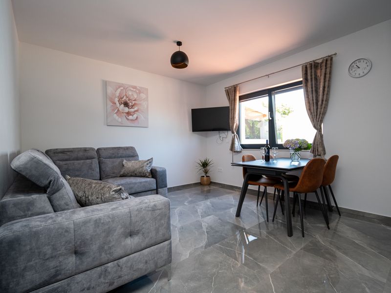 24014718-Ferienwohnung-3-Zadar-800x600-1