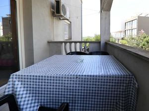 24058783-Ferienwohnung-5-Zadar-300x225-1