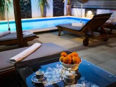 PoolOfHouse