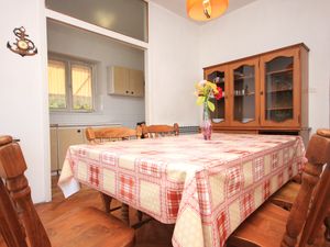 23930098-Ferienwohnung-8-Zaglav-300x225-2