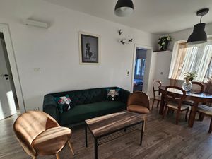 23892434-Ferienwohnung-5-Zagreb-300x225-1