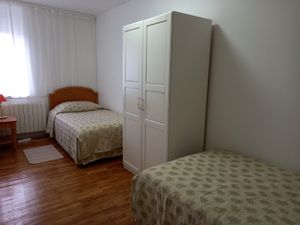 23968306-Ferienwohnung-6-Zagreb-300x225-5