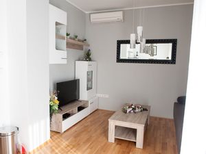 24058378-Ferienwohnung-4-Zagreb-300x225-3