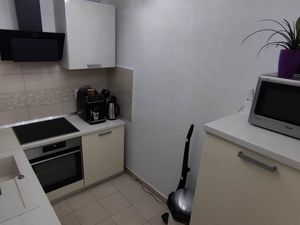 24058711-Ferienwohnung-4-Zagreb-300x225-5