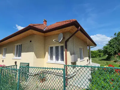 Ferienwohnung für 6 Personen (100 m²) in Zamárdi 1/10