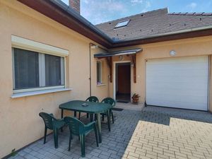 23777069-Ferienwohnung-4-Zamárdi-300x225-3