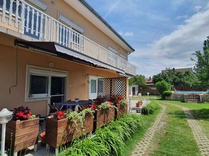 23772481-Ferienwohnung-6-Zamárdi-300x225-4