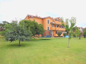 23781086-Ferienwohnung-4-Zambratija-300x225-3