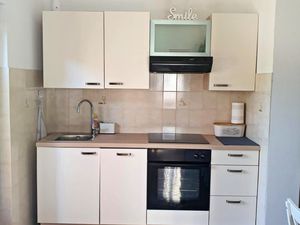 23549849-Ferienwohnung-4-Zambratija-300x225-5