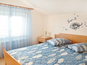 23955004-Ferienwohnung-4-Zambratija-300x225-5