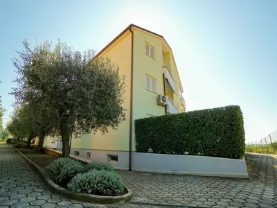 Ferienwohnung für 5 Personen (65 m²) in Zambratija 7/10